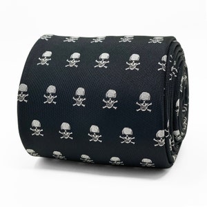 Pirate Skull Tie | Black Silk Necktie