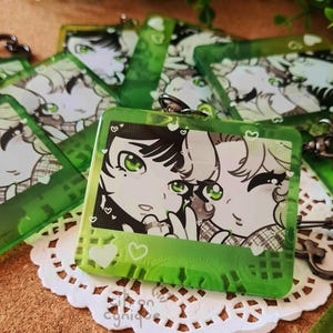 MitsuAya • Charm de epoxi con instantánea de Yuri de 7 cm/2,5 pulgadas