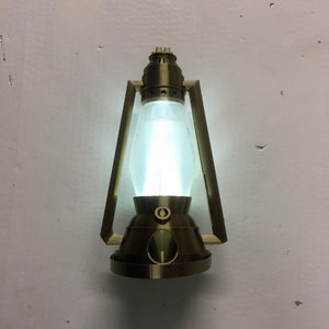 Light Up Lantern Dice Tower