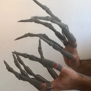 Skelington ’Cursed’ Articulated Finger Extensions (please read description for sizing)