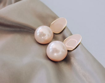 PerlenTropfen Ohrringe gibt es in 2 verschiedenen Farben!