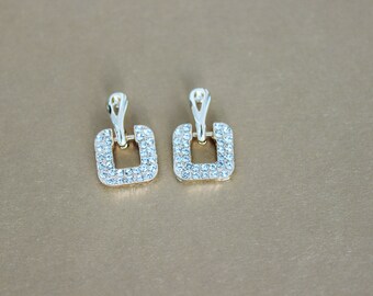 Zierliche Gold Ohrstecker mit kleinen Kristallen, Winzige Tropfen Ohrringe