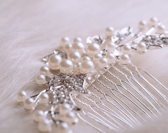 SilberNer Hochzeit Haarkamm mit weißen Perlen und glänzenden Strasssteinen für Bräute, Braut Haarschmuck, Hochzeit Kopfschmuck
