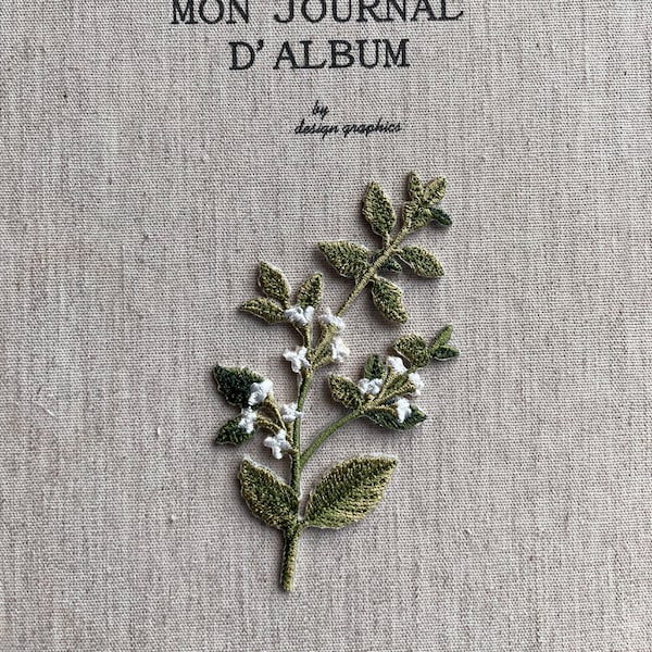 Witte bloempatch, bloempatch, bloem opstrijkpatch, bloem opstrijkbadge, geborduurde bloem