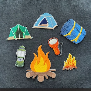 Camping Outdoor Patch : Tent / Sleeping Bag / Lantern / Flashlight / Camp Fire