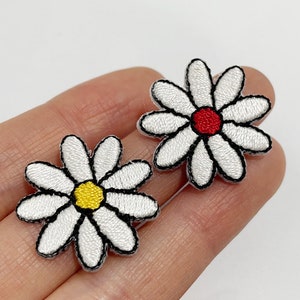 1 Pcs Daisy Patch, Daisy  Iron-On Patch, Daisy Iron-On Badge