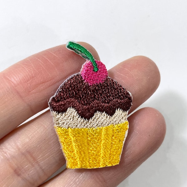 Tiny Chocolate Muffin Patch, Sweet  Muffin Iron-On Patch, Mini Muffin Iron-On Badge