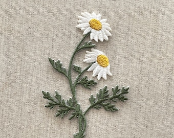 Daisy Flower Patch, Flower Patch, Flower  Iron-on Patch, Flower Iron-On Badge, Flower  Embroidered