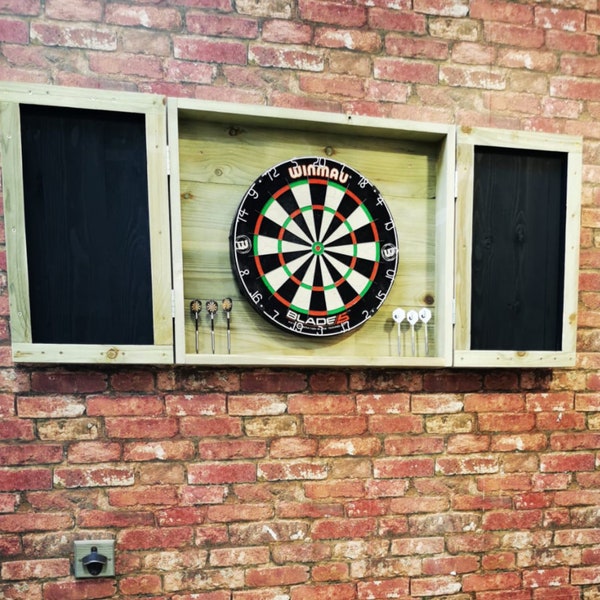 Handcrafted Dartboard cabinet (Let's Play DARTS)