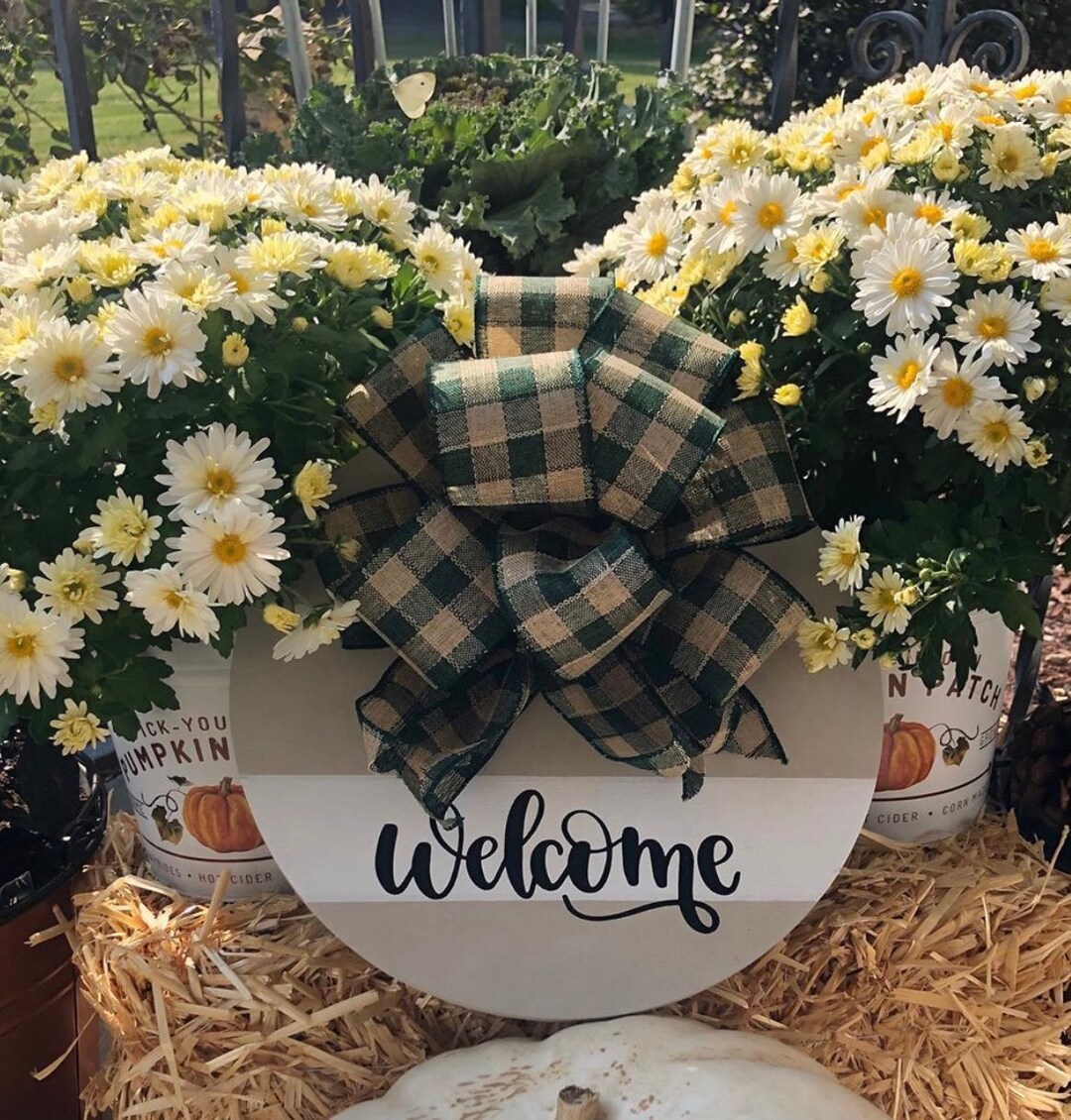 12 Inch Wooden Round Welcome Sign W/ Green Checked Bow colors Optional 