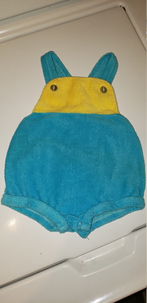 VINTAGE Terry cloth romper boy or girl unisex. TOO
