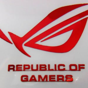 VATH Made Republic of Gamers RED Metal Sticker 50 x 42mm / 2&quot; x 1 11/16&quot; [717]