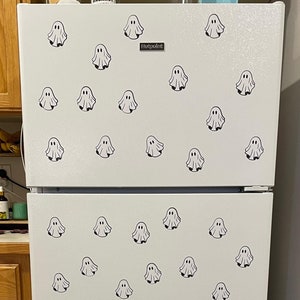 Cute Ghost Fridge Magnets – Halloween Decor, Spooky Ghost Magnet Set, Aesthetic Kitchen Decor, Locker Accessories, Ghost Magnets