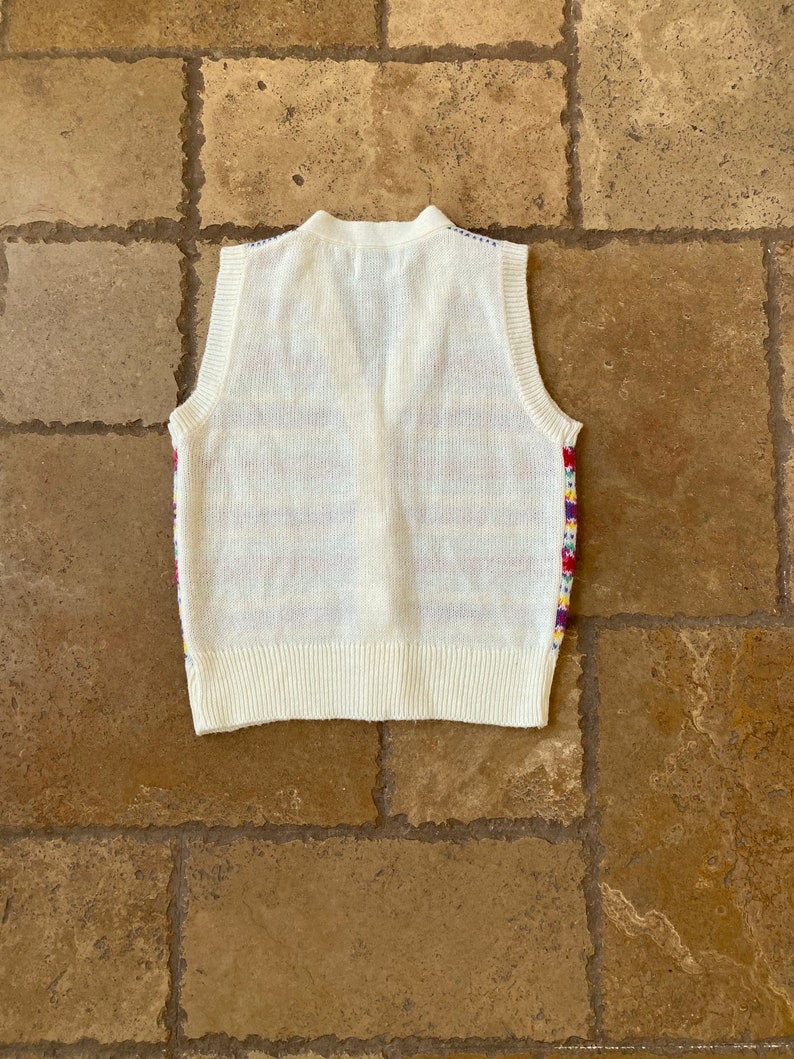 Pull Vintage Rayé Multicolore Sur Fond Blanc, Taille M, Manches Longues - Occasion Très Bon état