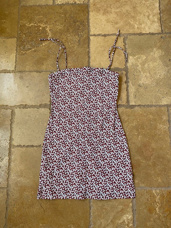 80s Daisy Print Mini Dress