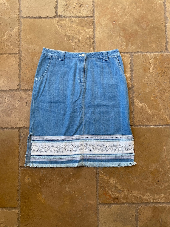Y2K Light Wash Knee Length Skirt by Christopher &… - image 1