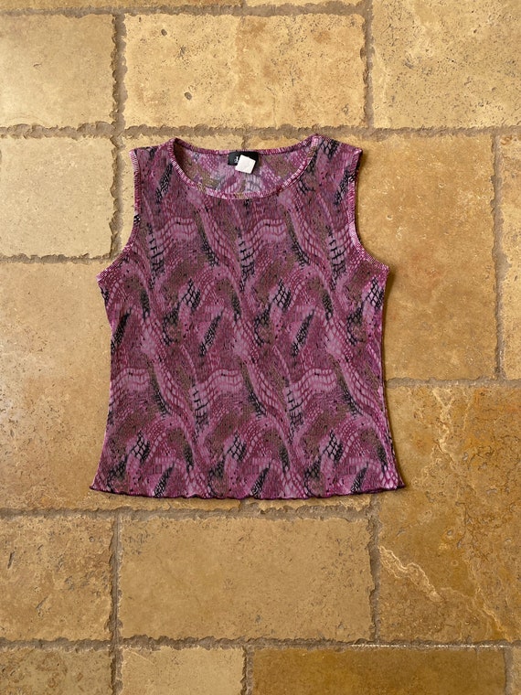 Y2K Purple Ribbed Abstract Print Tank Top by J.T.… - image 2