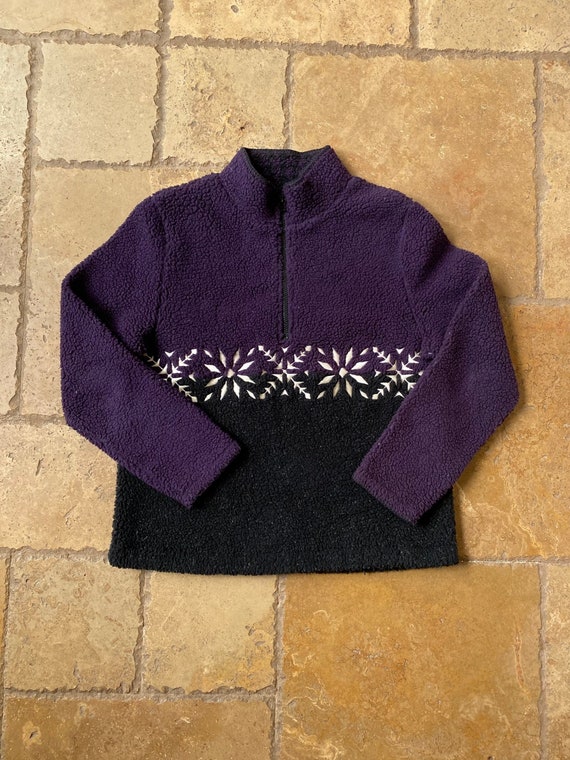 Vintage 1990s Purple Black Snowflake Embroidered Q