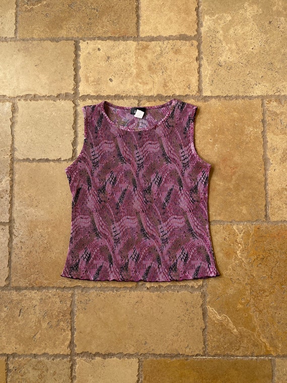 Y2K Purple Ribbed Abstract Print Tank Top by J.T.… - image 1