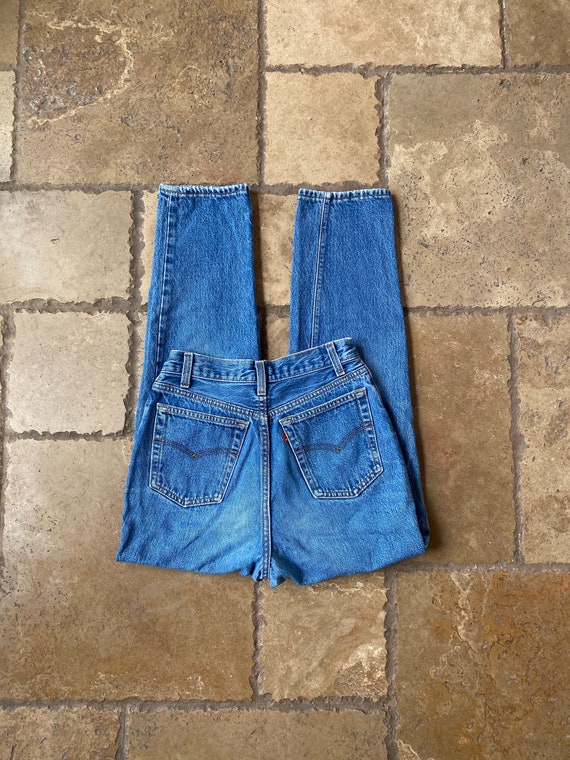 Vintage 1980s Medium Wash Levis 501 Jeans 25/26W - image 1