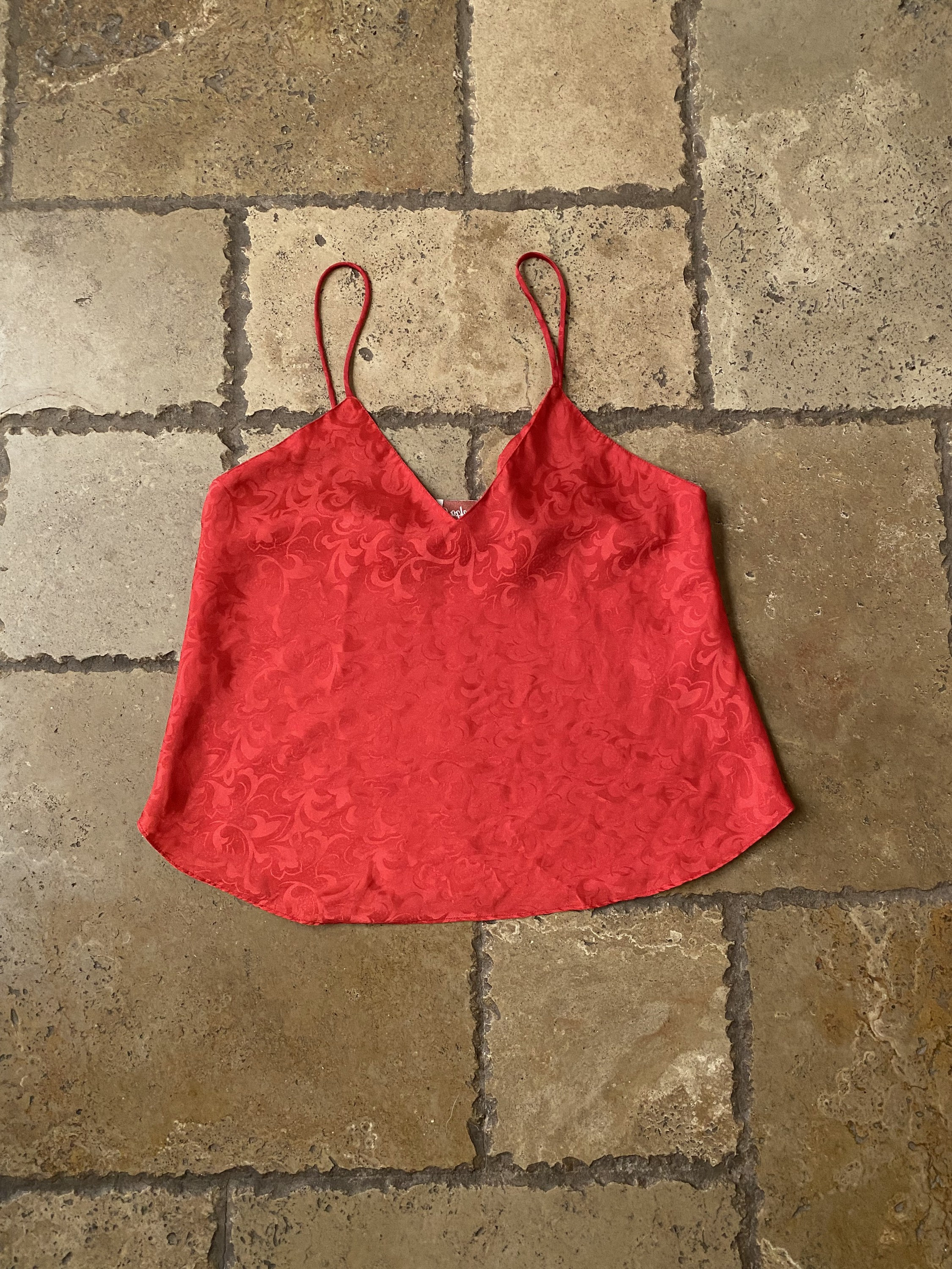 完売商品✴︎新品・未使用✴︎IIROT Cropped Camisole_Red 90s Red Satin Camisole Top by Potpouri - Etsy