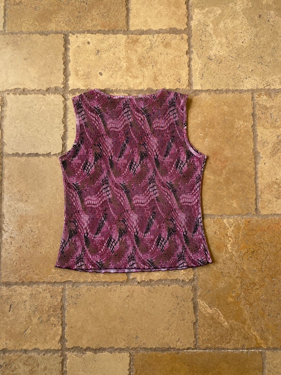 Y2K Purple Ribbed Abstract Print Tank Top by J.T.… - image 3