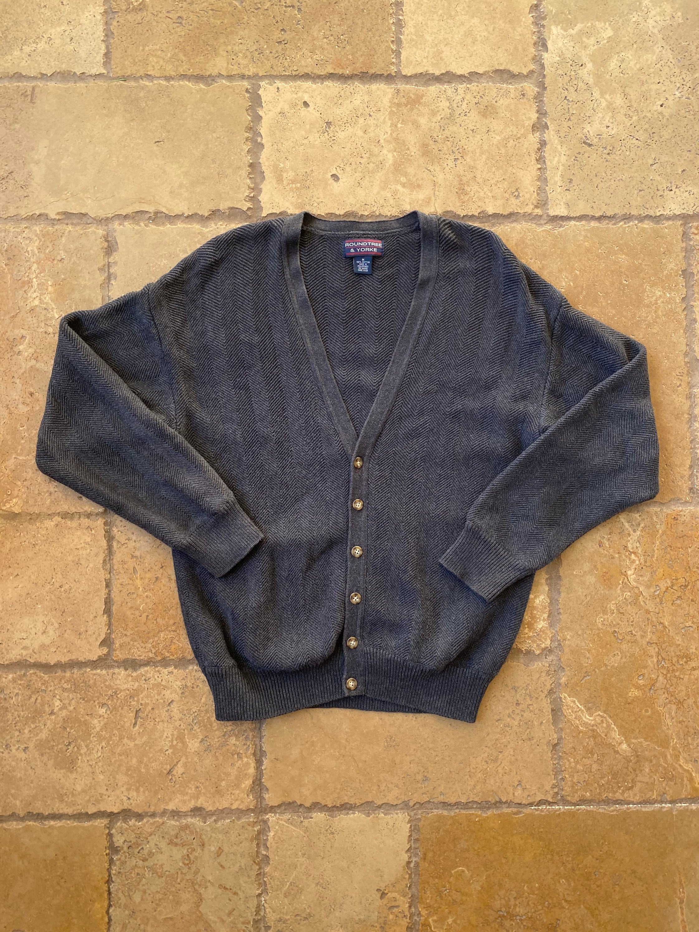 【SCENERITY】Vico round neck cardigan Vico round neck cardigan - SCENERITY