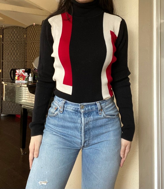 90s Y2K Black, Red and White Long Sleeve Turtlenec