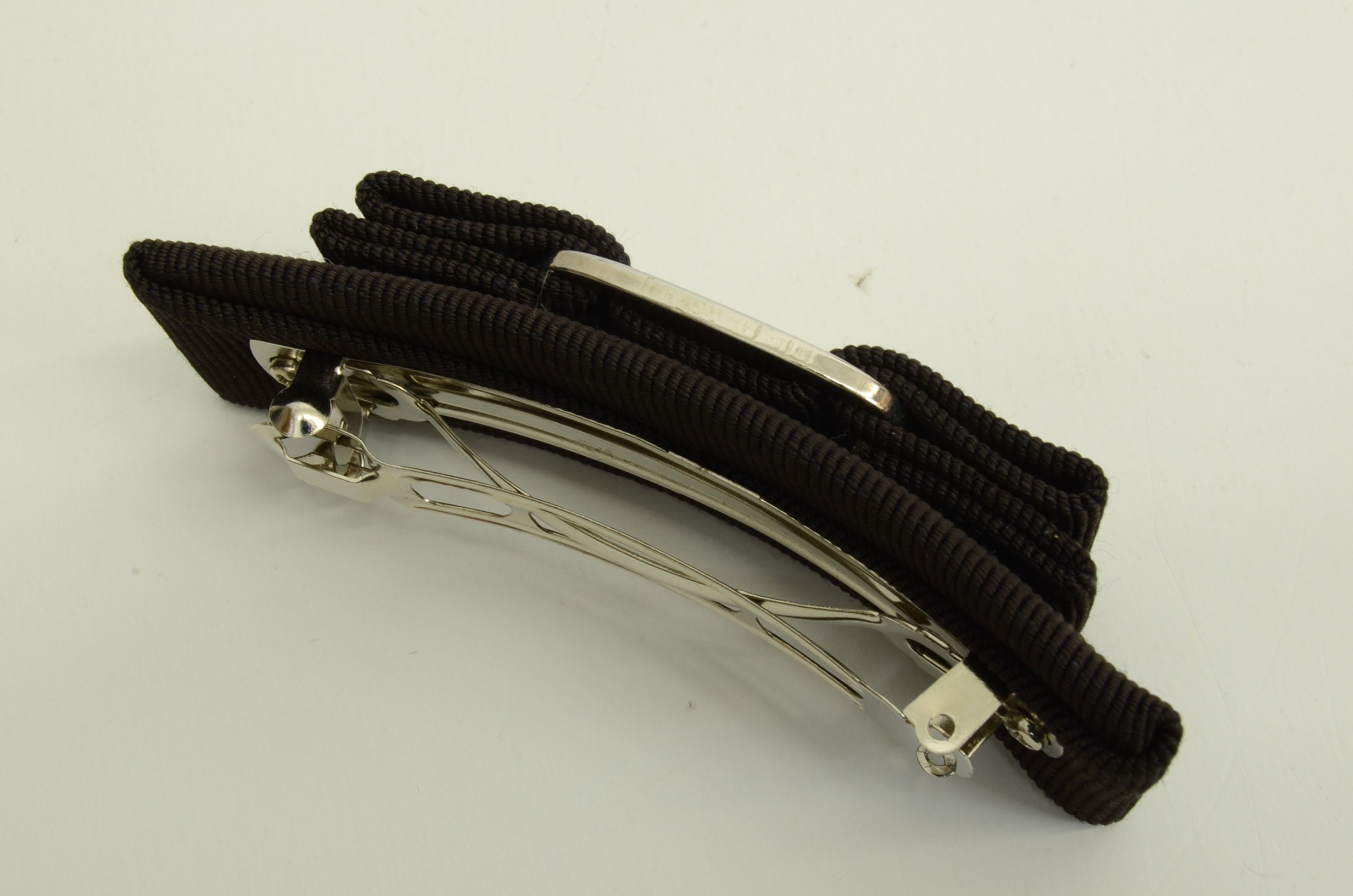 【関税&送料込】Salvatore Ferragamo Black Leather Hair Clip Authentic Salvatore Ferragamo Hair Clip SP Buckle Logo Black