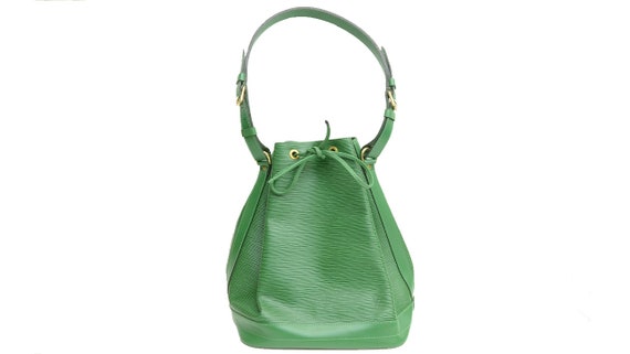 Authentic Louis Vuitton Epi Noe GM Green Leather S