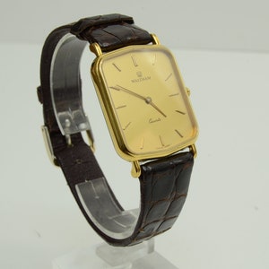 Authentic Waltham Vintage Watch 25mm x 29mm Quartz GP Leather SS Wristwatch 1p6352