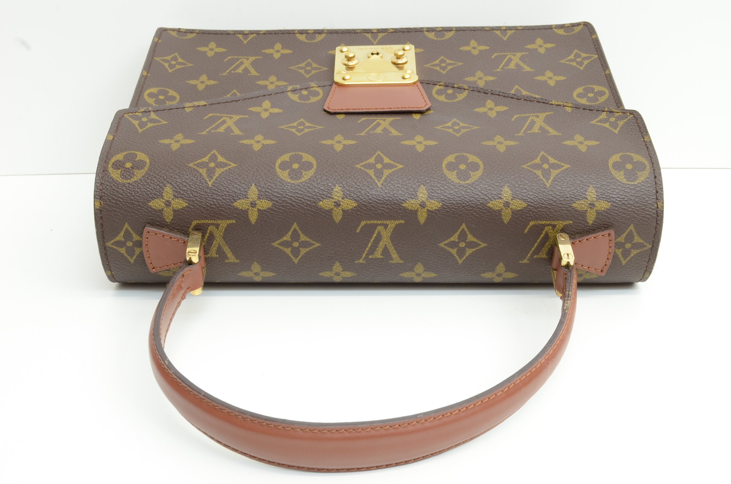 Authentic Louis Vuitton Concorde Vintage Leather Handbag Authentic Louis Vuitton Concorde Vintage Leather Handbag