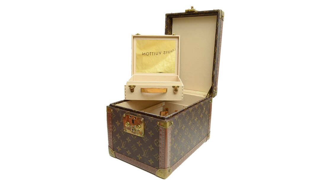 Louis Vuitton Boite Pharmacie Beauty Case Vanity Travel Bag Monogram Vintage  at 1stDibs