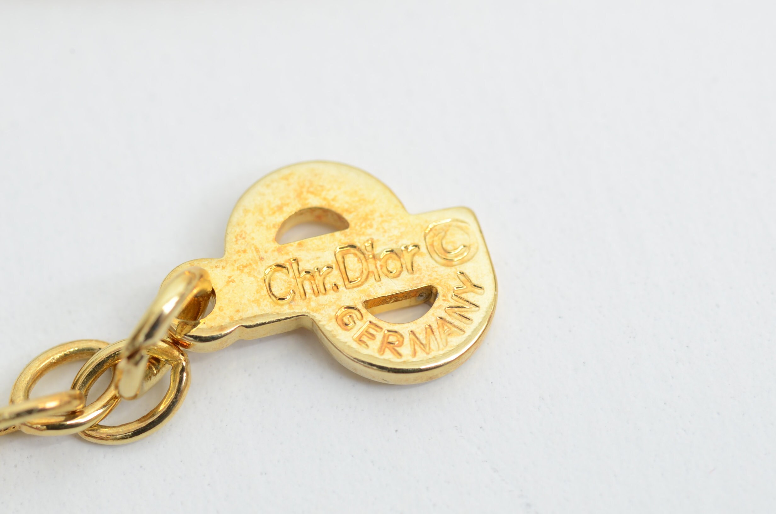 NIB Christian Dior Beauty Snow Globe Key Chain Dome Bag