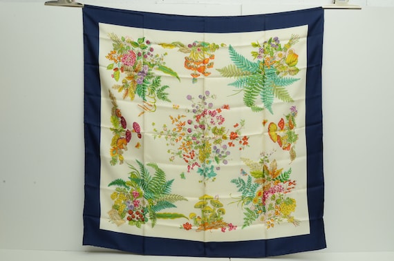 Authentic Gucci Vintage Scarf 90cm Silk Blue White Mushroom Flower