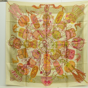 Authentic Gucci Vintage Scarf 90cm Silk Beige Pink Meander Tassels 8p6921
