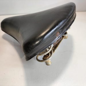 Sella per bicicletta vintage a molla