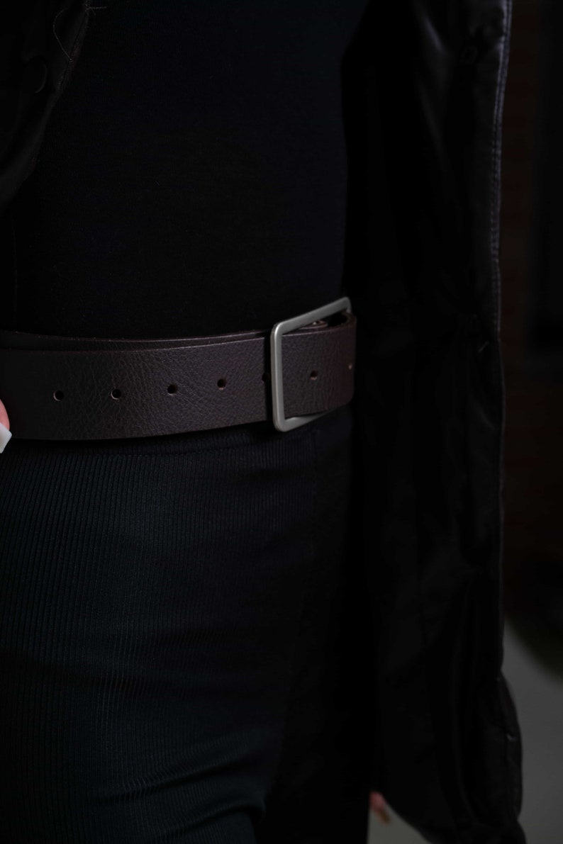 Ceinture habillée noire pour femme, ceinture en cuir à boucle rectangulaire, ceinture en cuir pleine fleur faite main au Canada, cadeau pour elle, cadeau pour petite amie image 4