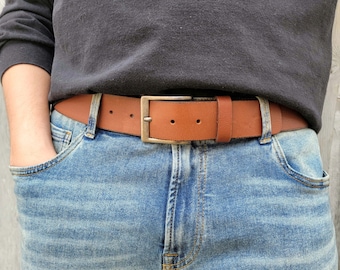 Ceinture en cuir beige, bronzage classique décontracté Ceinture en cuir 100% pleine fleur fabriquée à la main fabriquée au Canada. Cadeau pour lui, Cadeau pour petit ami, Cadeau pour papa