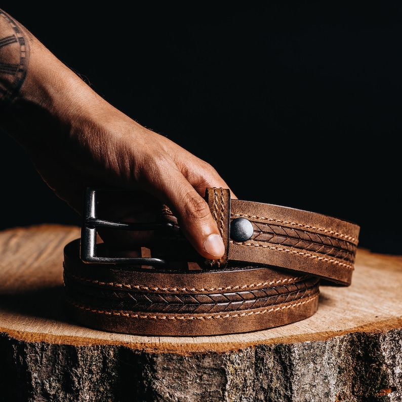 Brown Arrow Pattern Leather Belt, Stitched FULL GRAIN Leather Belt Handcrafted Made in Canada Heavy Duty, Gift for Him, Gift for Dad image 2