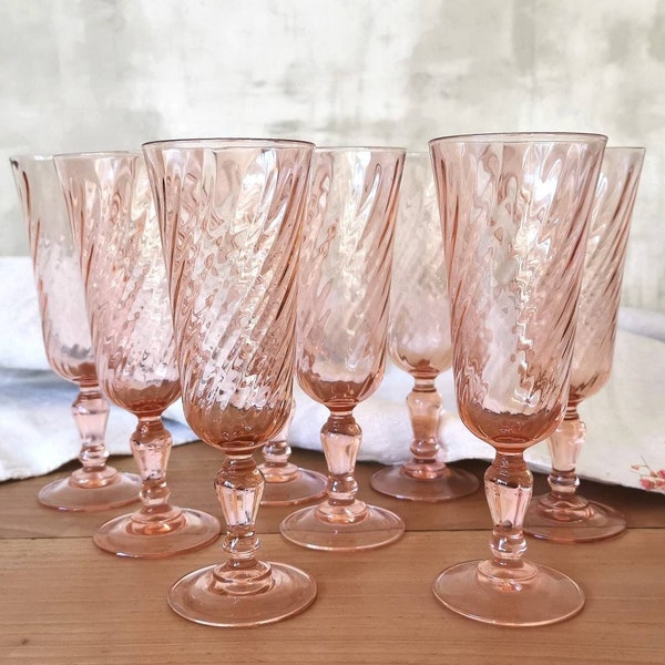 Vintage French Set of 8 Champagne Flutes, Blush Pink Glasseware, Rosaline, Art Deco Glasses1960s , Depression Glass Made in France
