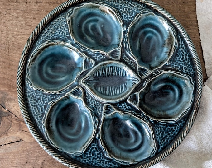 NOLA Oyster Plate, Pink & Green main image 0