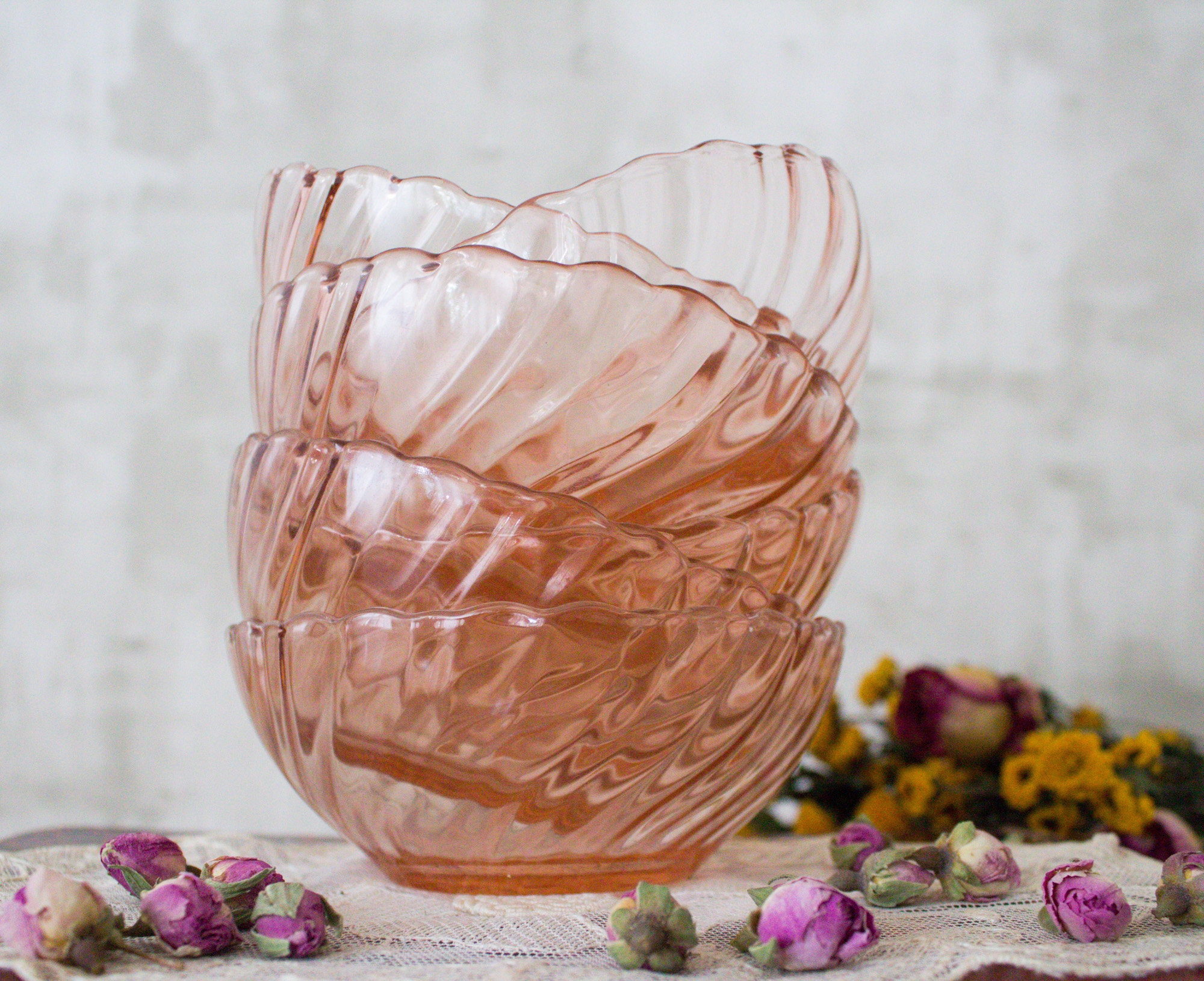 Vintage Français Ensemble de 5 Bols en Verre, Verrerie Rose Blush, Rosaline, Art Déco Des Années 196