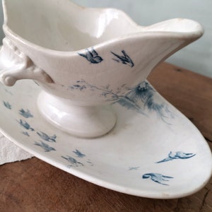 1800 GIEN Antique French Sauce Boat / White Blue Pattern / Birds Decor / Ironstone Gravy Boat / Art Nouveau