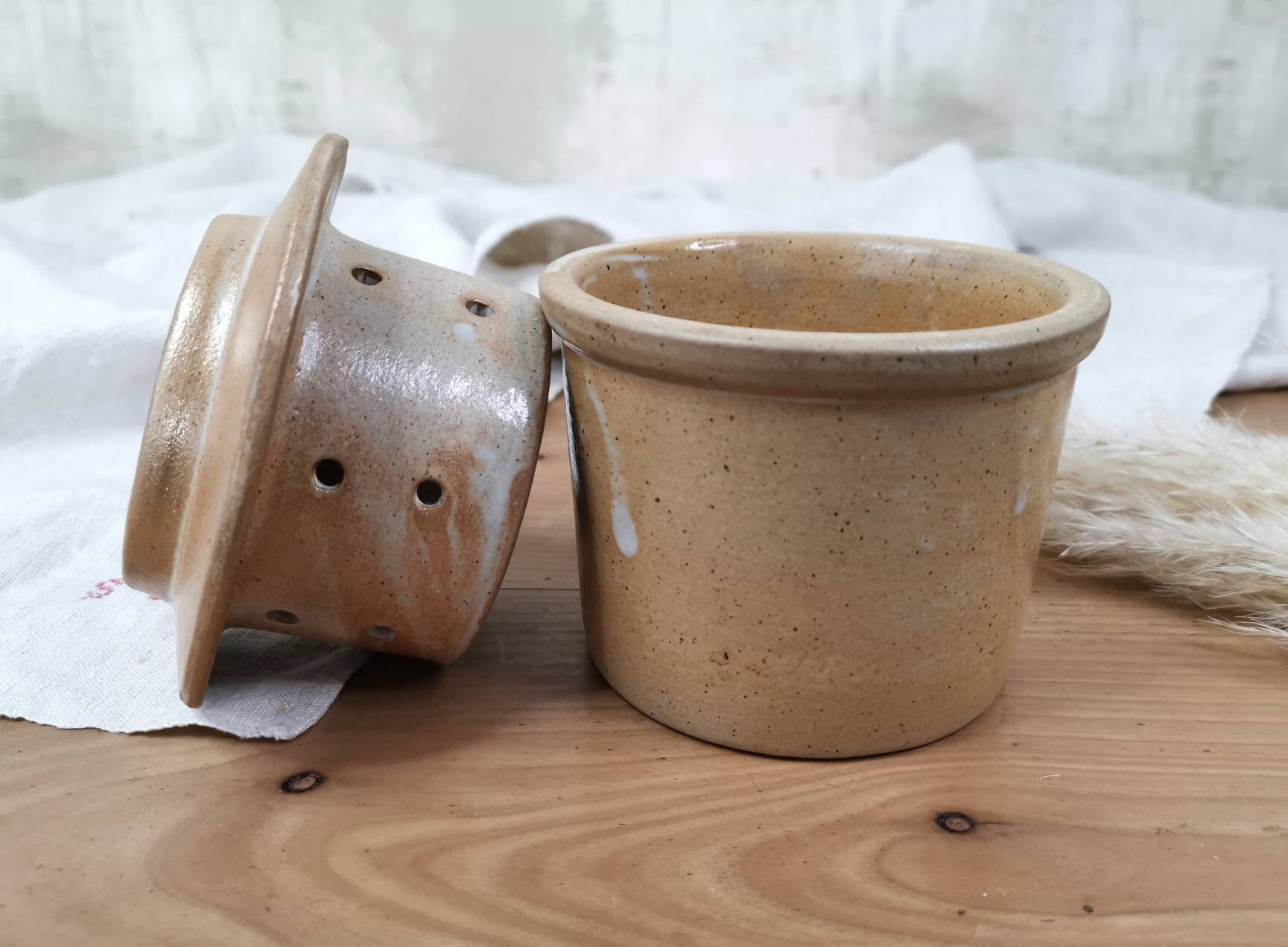 Gardien de Beurre Primitif, Conservation Du en Grès Français Vintage, Grand Refroidisseur Rond, Émai