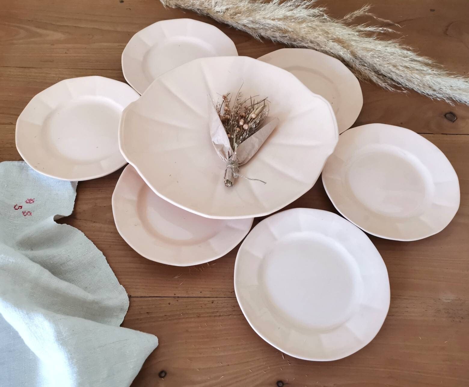 Ensemble de Gâteaux Art Déco/Antique Pastel Rose Pierre Fer Estampillée Digoin Sarreguemines Plateau