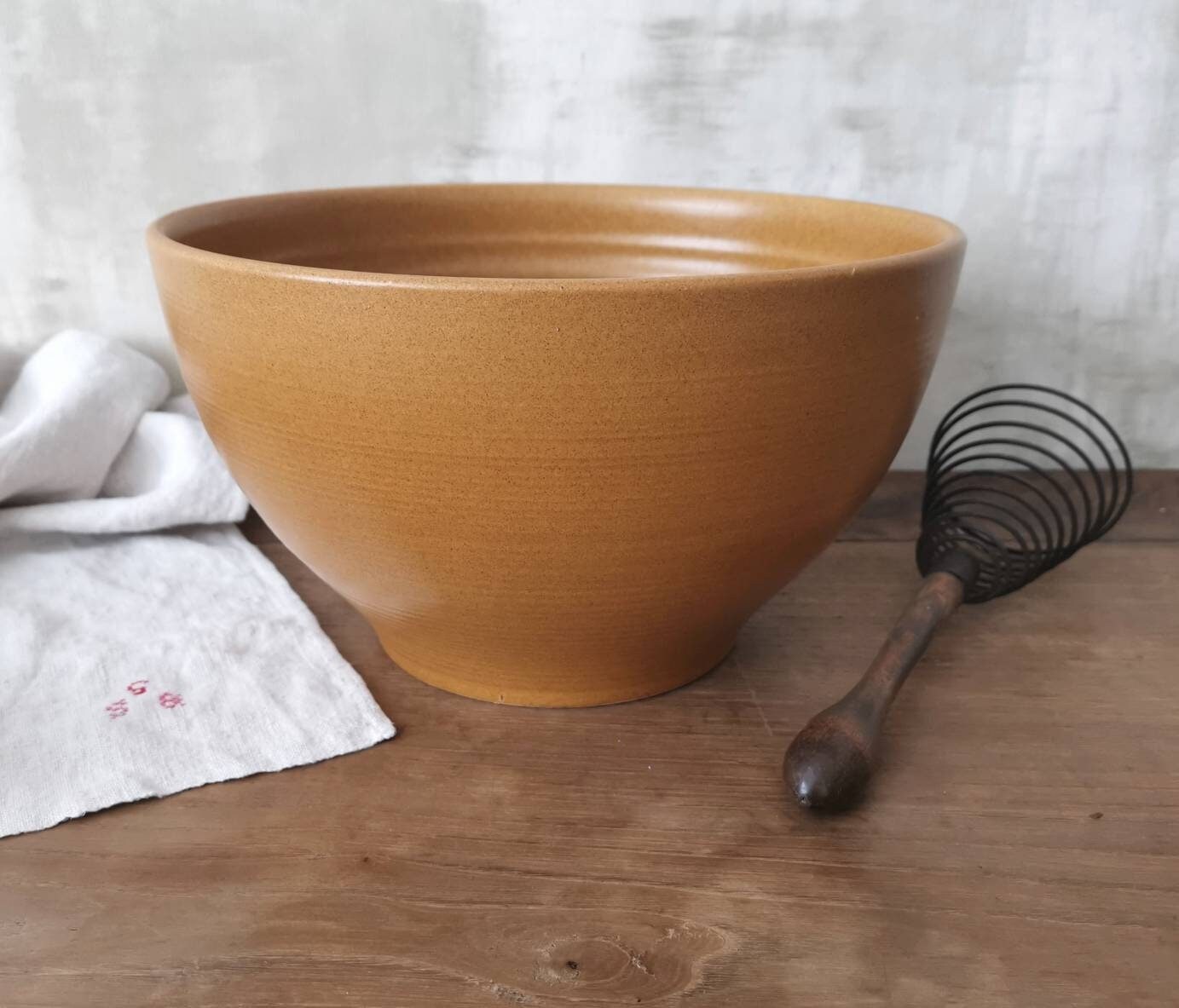 Vintage Français Grand Bol de Mélange Estampillé Emile Henry France, Bol Confit en Grès Émaillé Beig