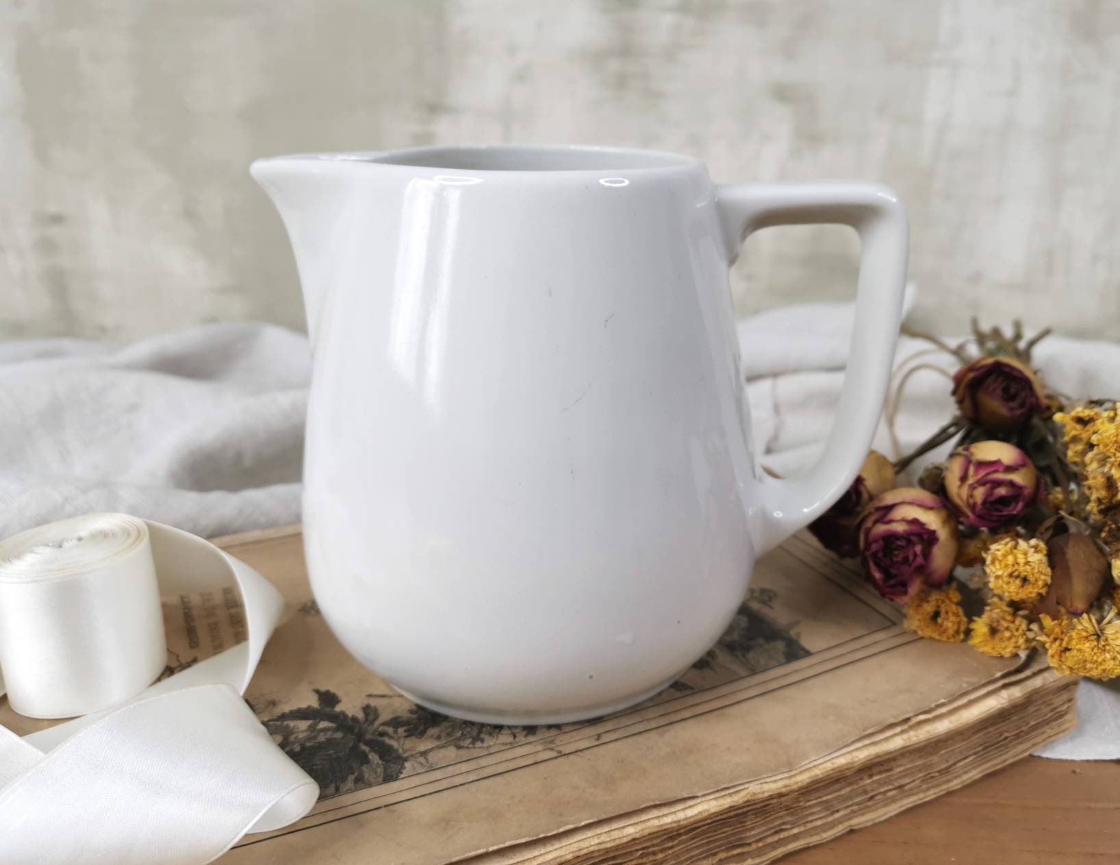 Français Millésime Milk Jug Sarreguemines, White Ironstone, Pichet d'eau