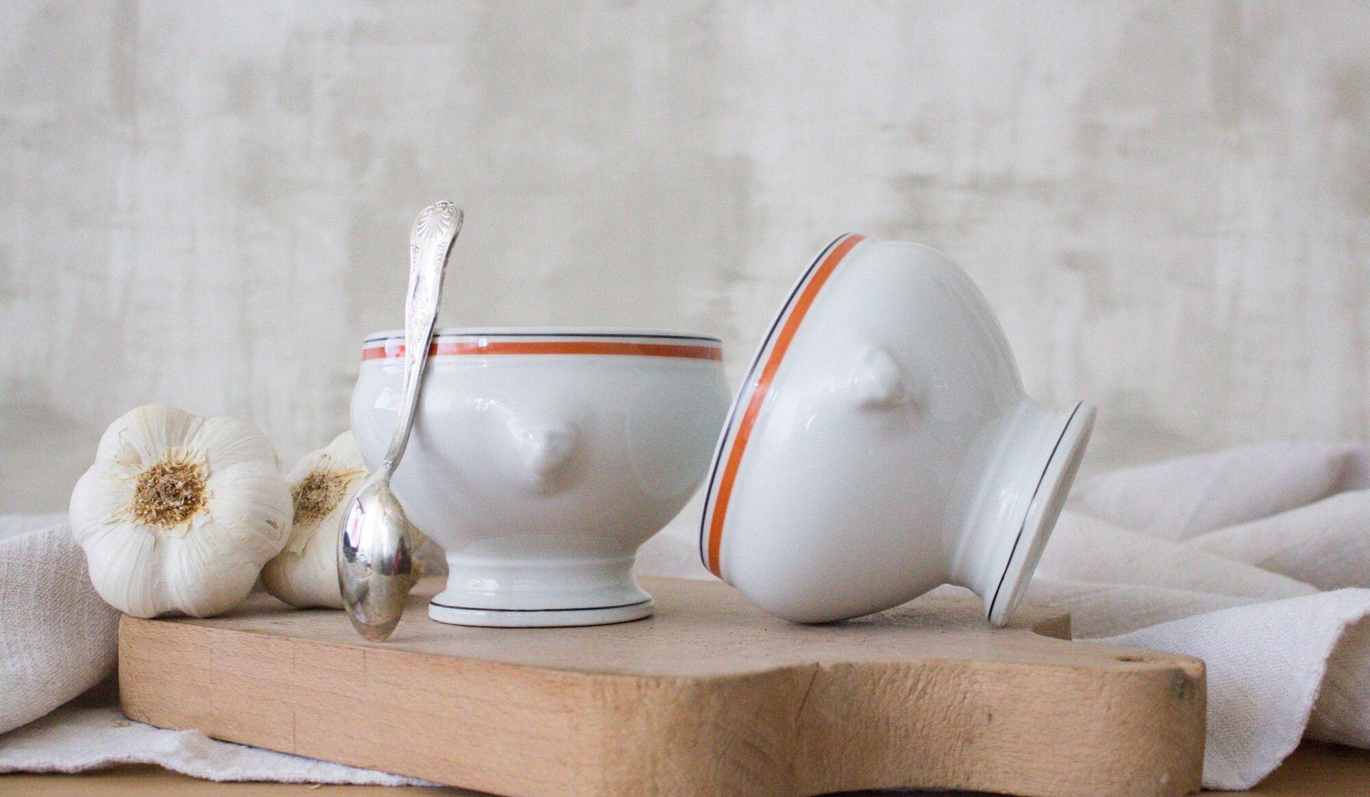 Français White Ironstone Soup Bowls Black &red Stripes Porcelaine Auteuil Paris/Vintage Blanc Lion H