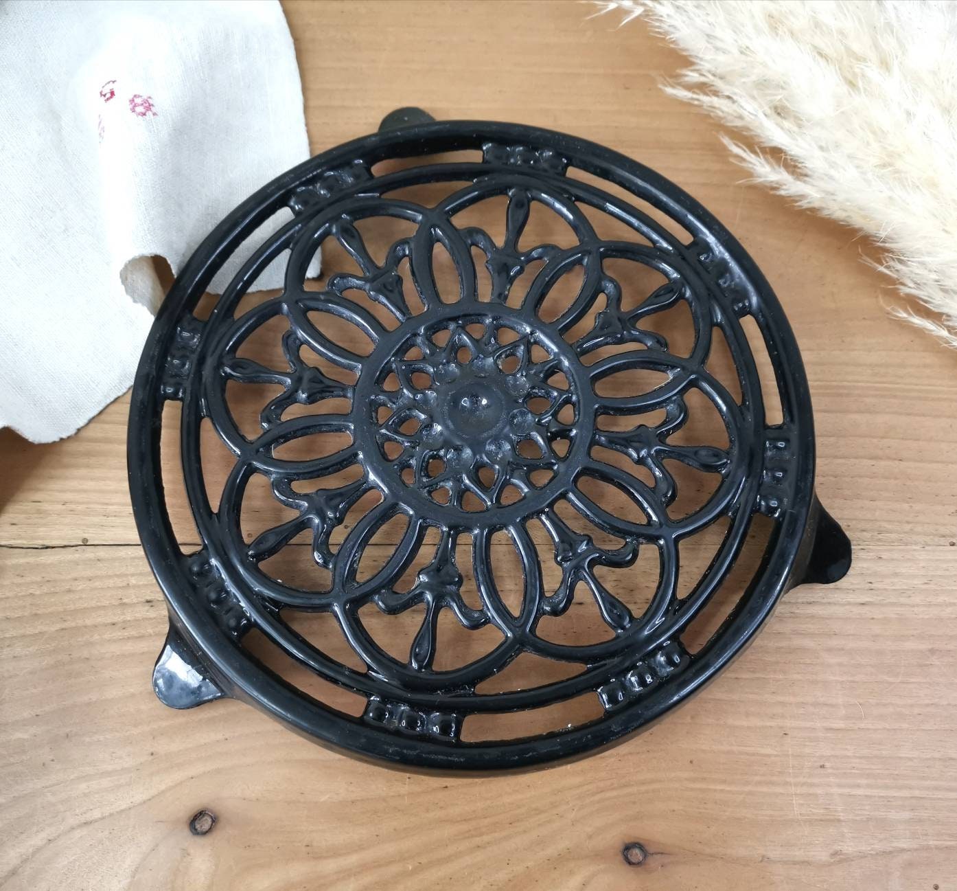 Français Trivet Rond, Fonte Émaillée Noire